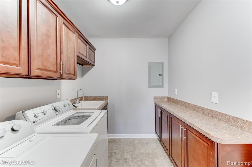547 S Hawthorne Street Property Photo 25