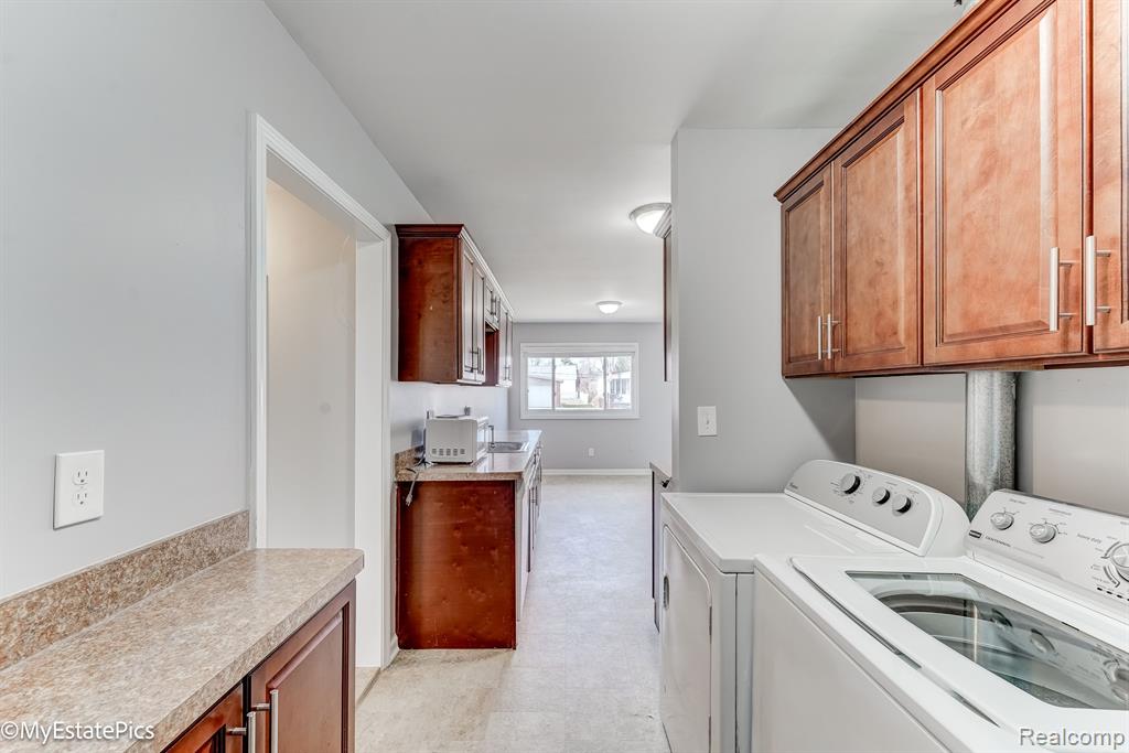 547 S Hawthorne Street Property Photo 27