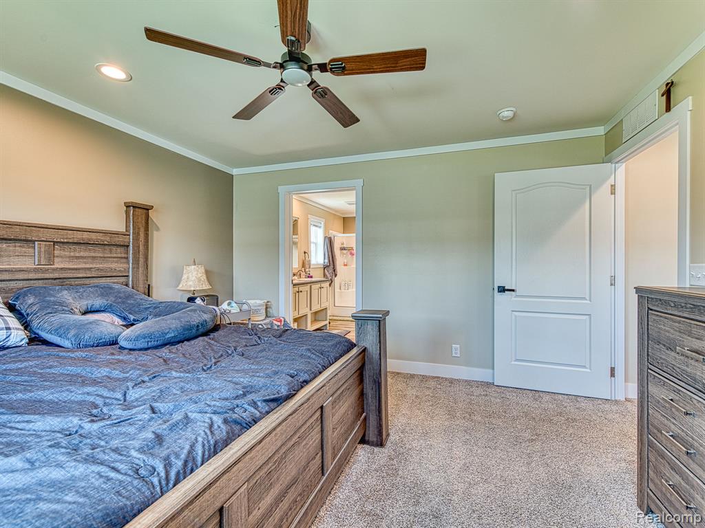 501 Washington Property Photo 14