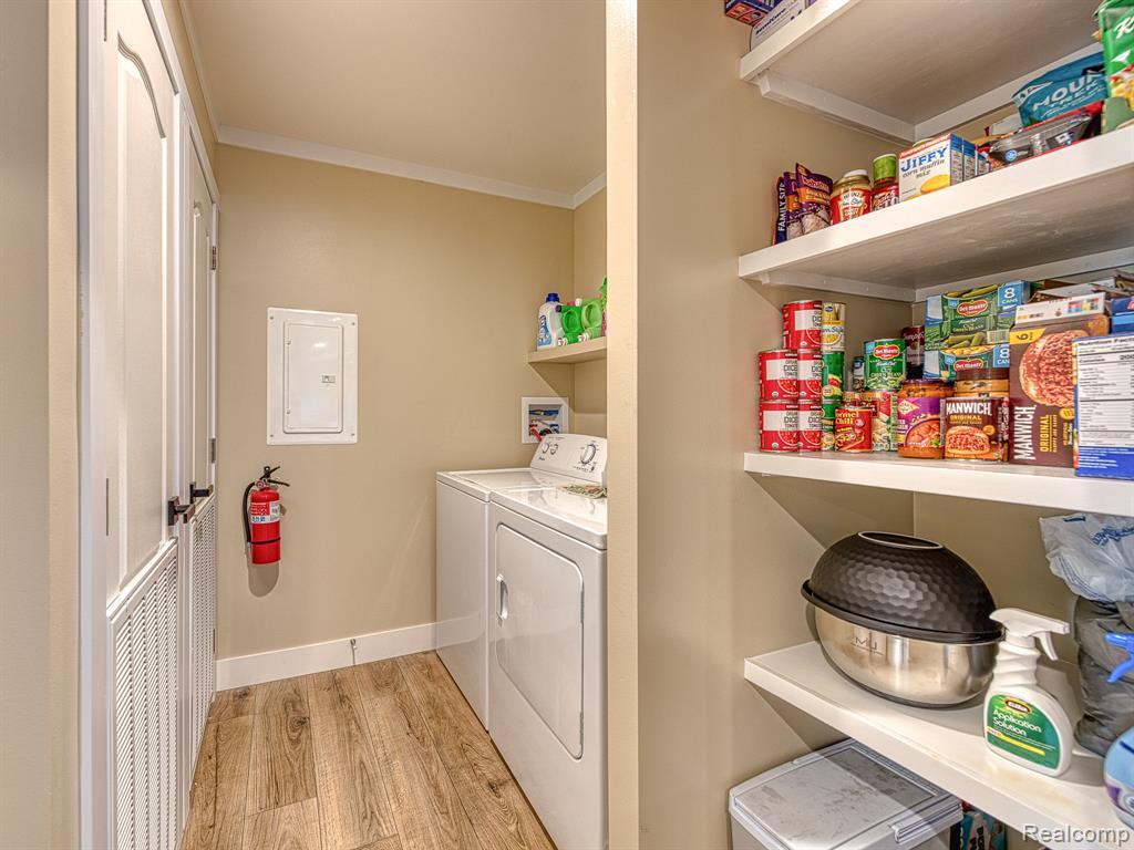 501 Washington Property Photo 18