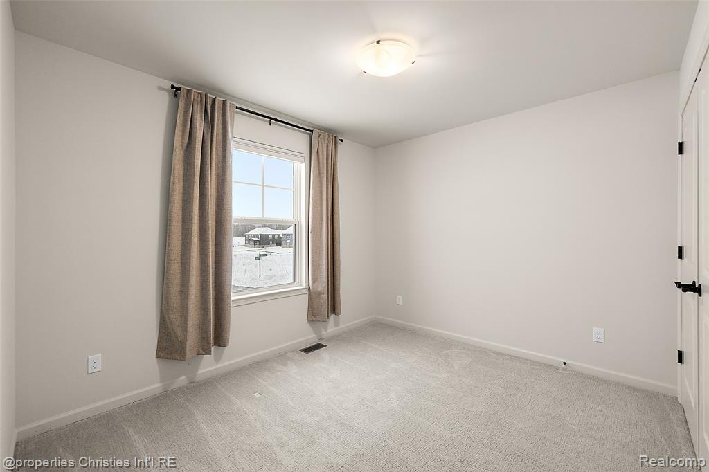 2436 Parkshore Drive Property Photo 37