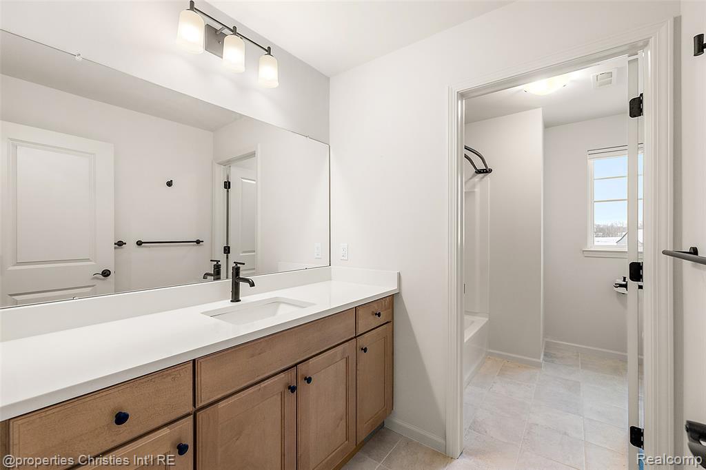 2436 Parkshore Drive Property Photo 39