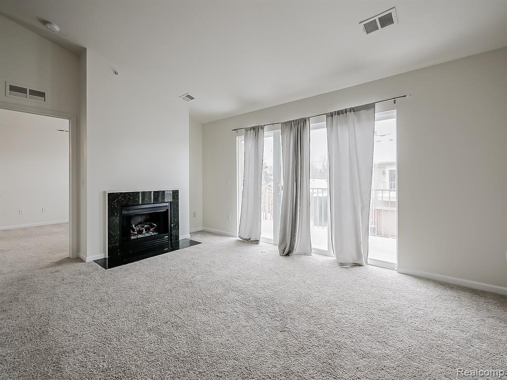 245 Wright Street Property Photo 3