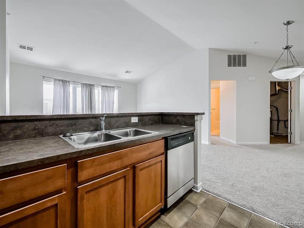245 Wright Street Property Photo 9