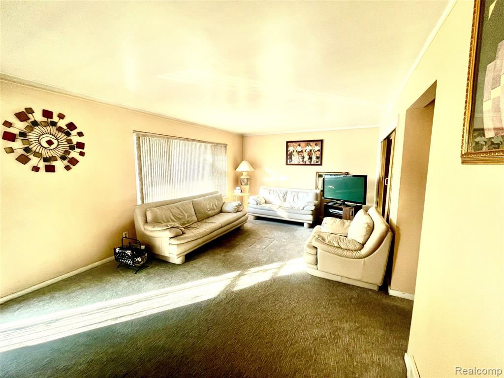 9526 Grandmont Avenue Property Photo 3