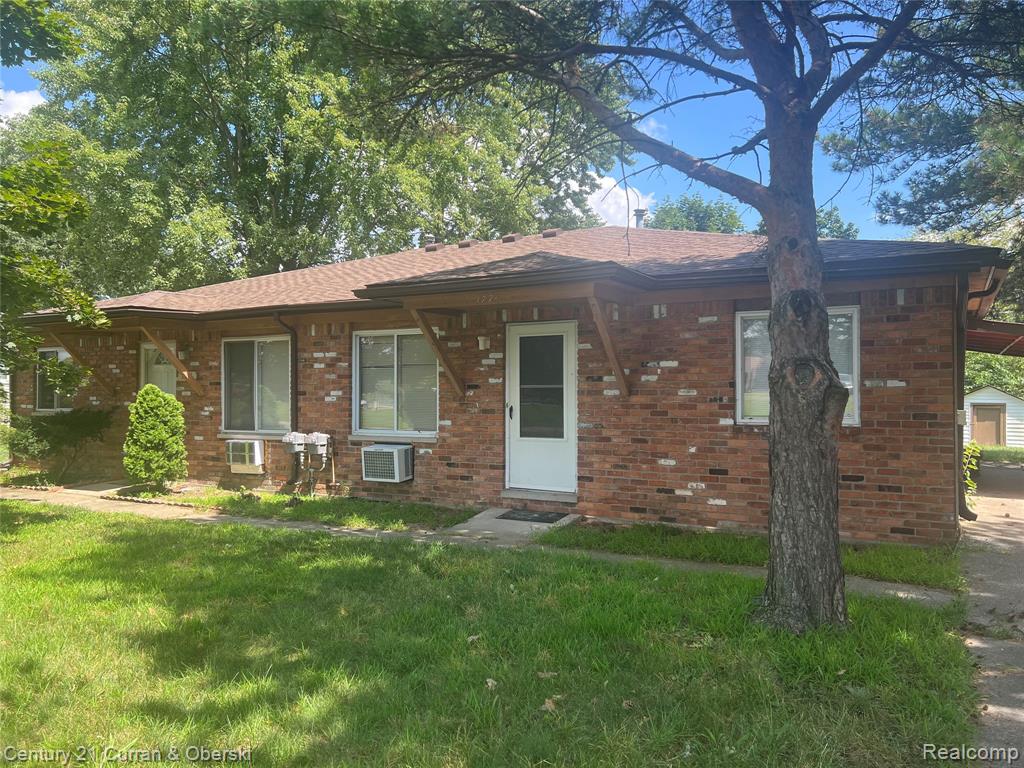 1774 N Carlson Street Property Photo 1