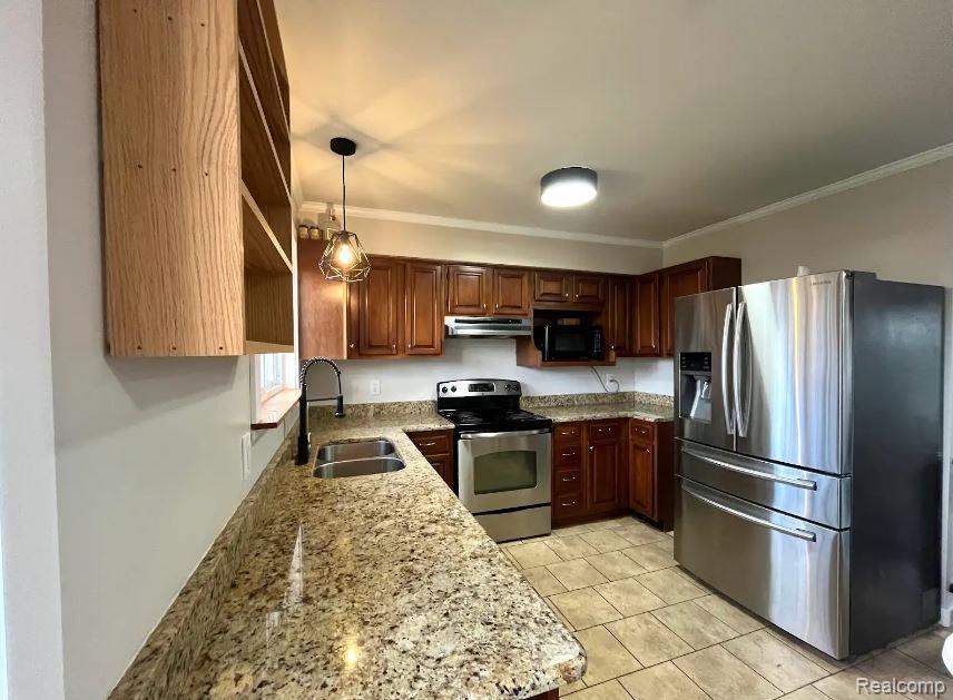 9428 Ute Pointe Drive Property Photo 4