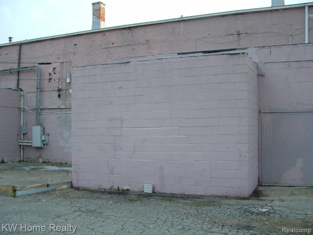 20650 Fenkell Avenue Property Photo 22