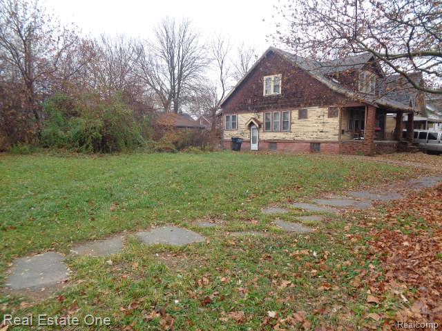 5285 Lenox Street Property Photo 3