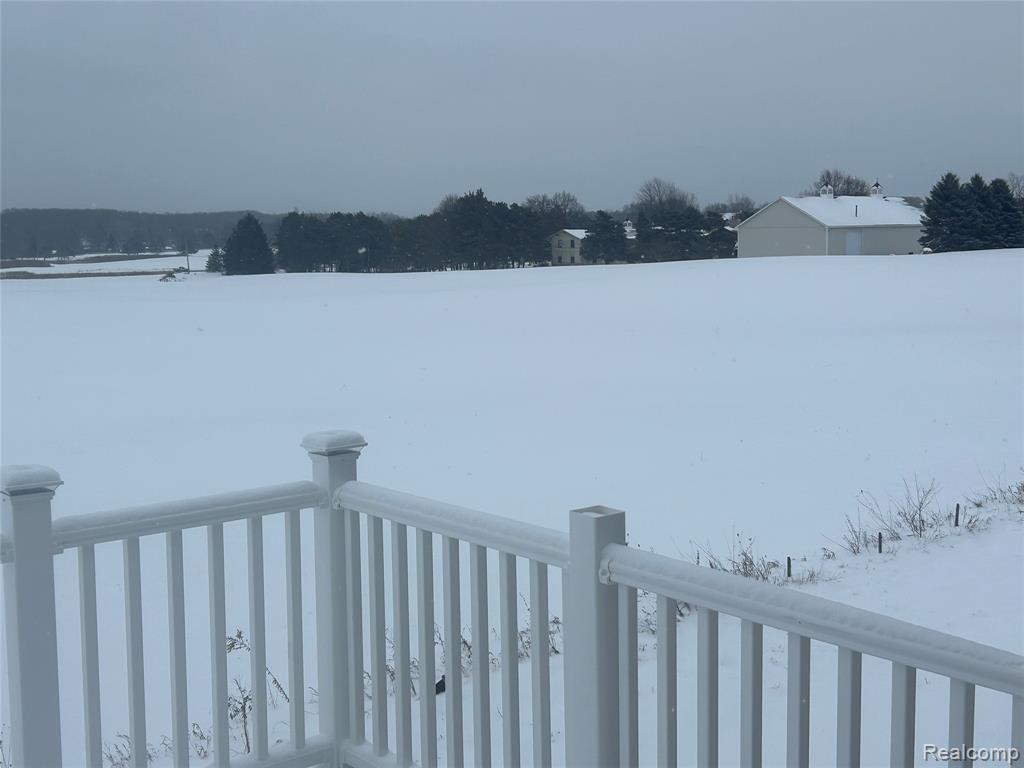 1324 Pinehurst Court Property Photo 3
