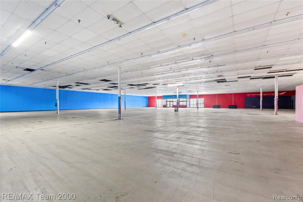 22263-23307 Eureka Road Property Photo 15
