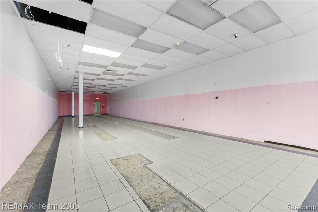 22263-23307 Eureka Road Property Photo 23