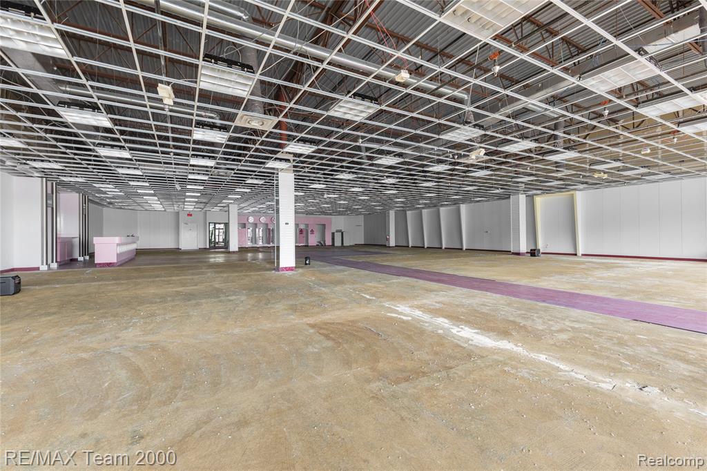22263-23307 Eureka Road Property Photo 25
