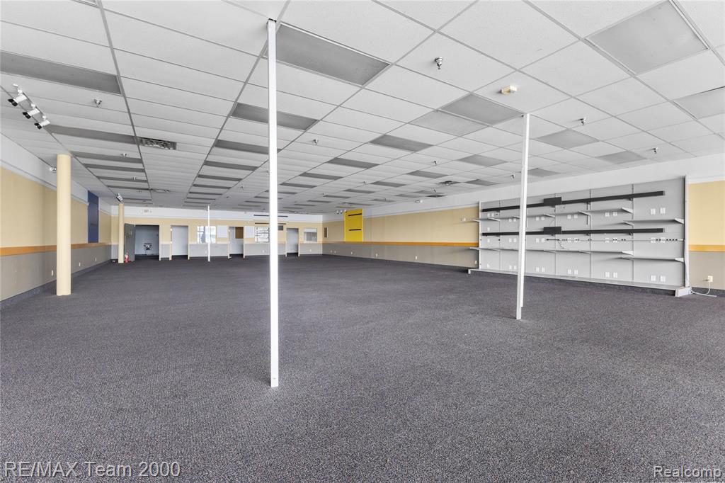 22263-23307 Eureka Road Property Photo 27