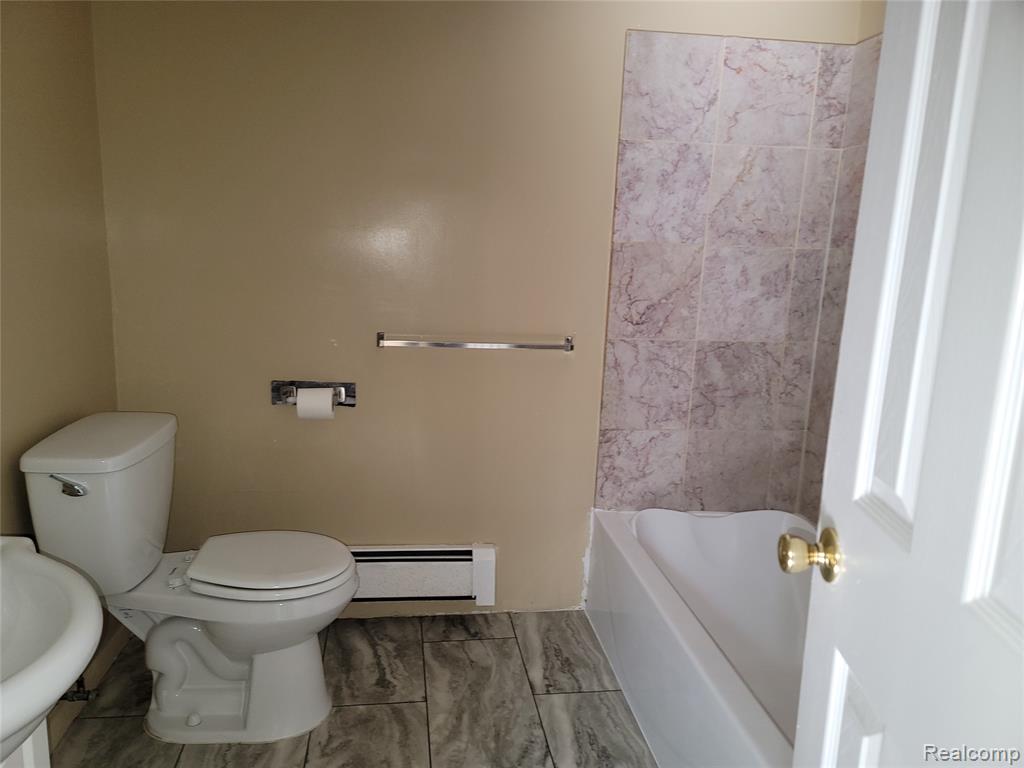 16470 E 9 Mile Property Photo 5