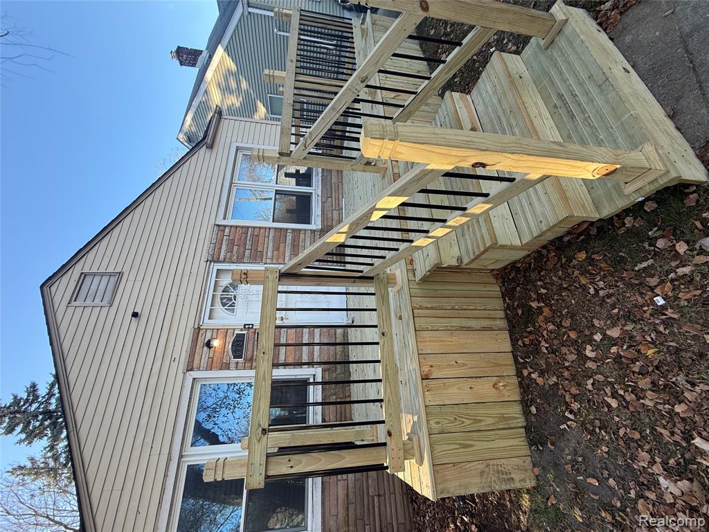 6737 Warwick Street Property Photo 1