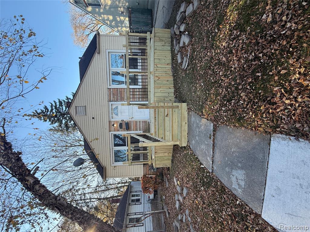 6737 Warwick Street Property Photo 2