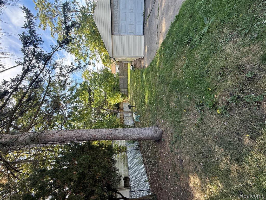 6737 Warwick Street Property Photo 16