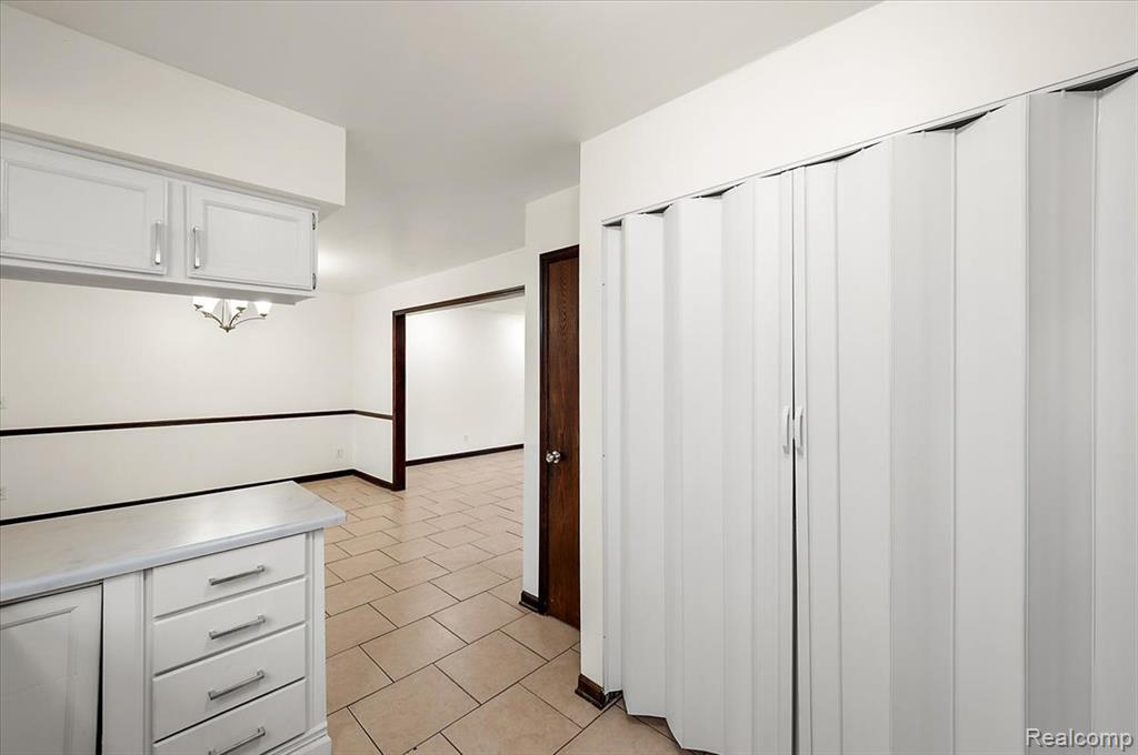 32416 Exeter Drive Property Photo 13
