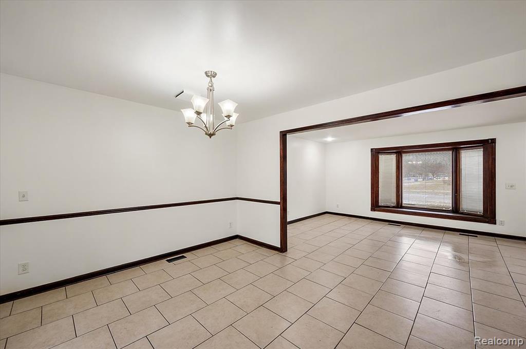 32416 Exeter Drive Property Photo 18
