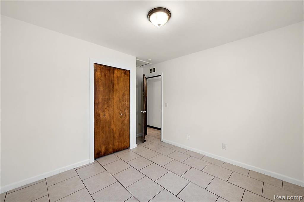32416 Exeter Drive Property Photo 22