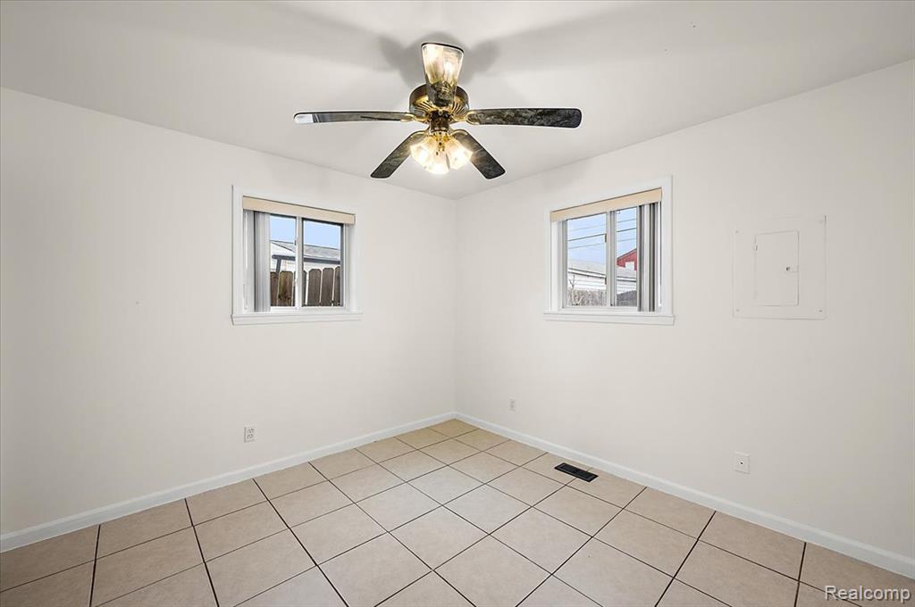 32416 Exeter Drive Property Photo 23
