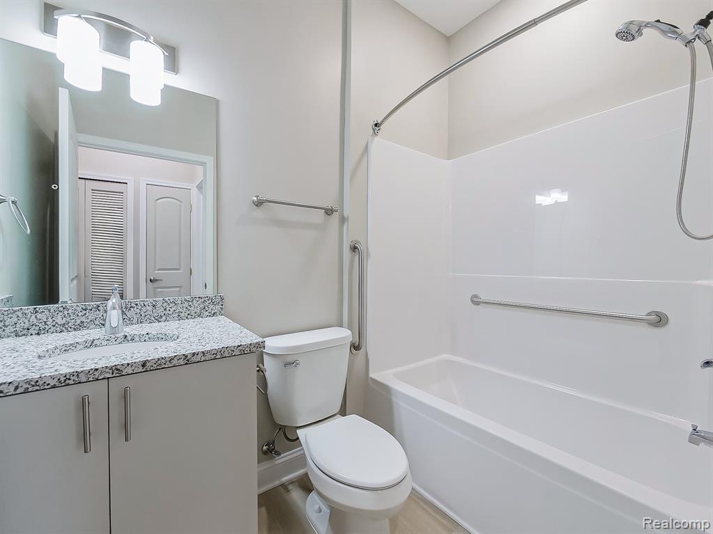 31480 Warren Road Property Photo 13