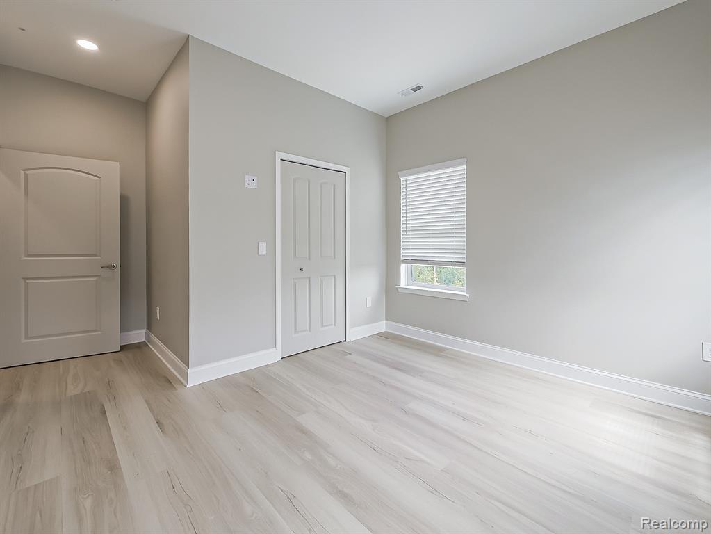 31480 Warren Road Property Photo 16