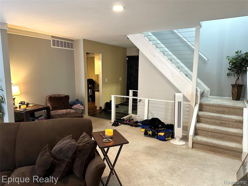 29161 Village Road Property Photo 6