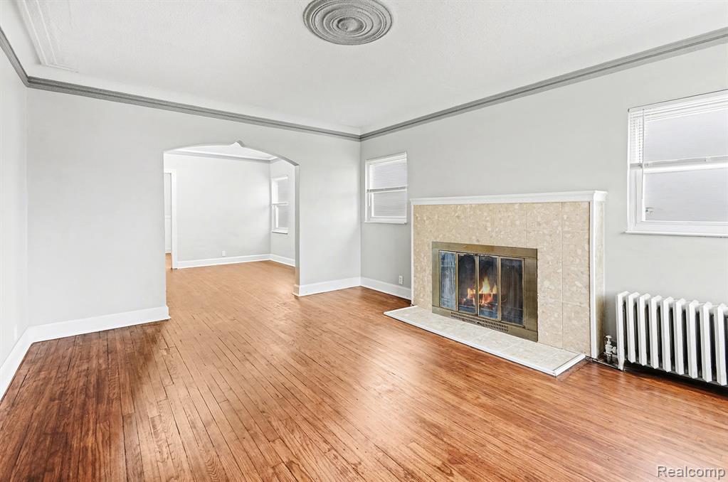 15065 Lincoln Avenue Property Photo 4