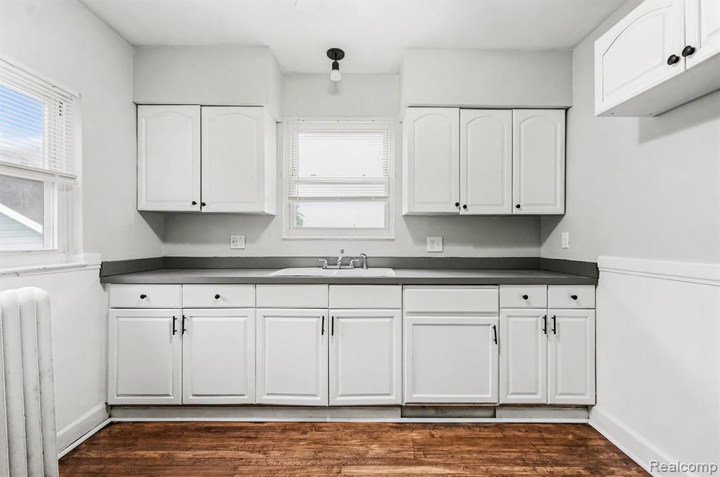 15065 Lincoln Avenue Property Photo 12