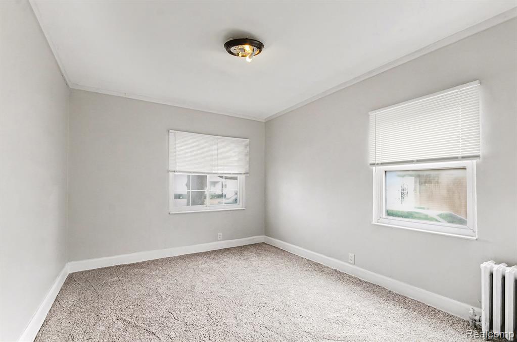15065 Lincoln Avenue Property Photo 16