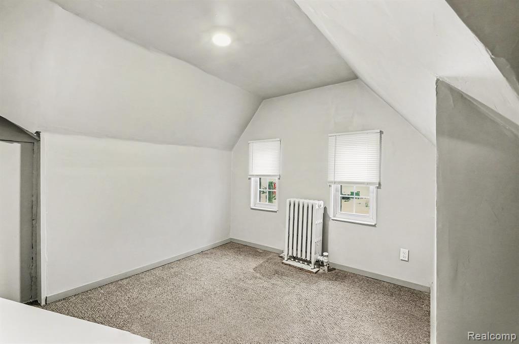 15065 Lincoln Avenue Property Photo 18