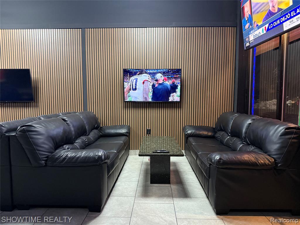 50930 Romeo Property Photo 3