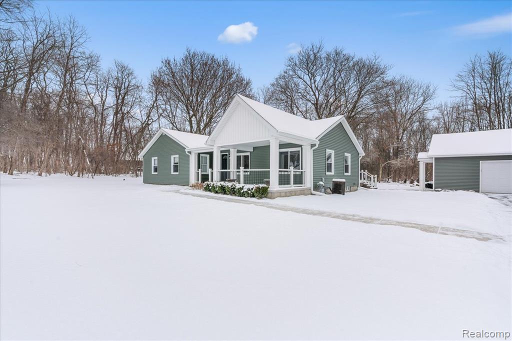 4666 Brighton Road Property Photo 4