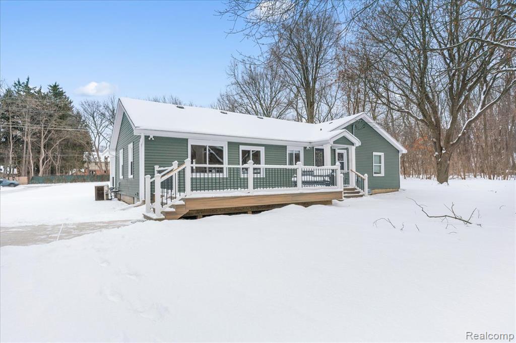 4666 Brighton Road Property Photo 12