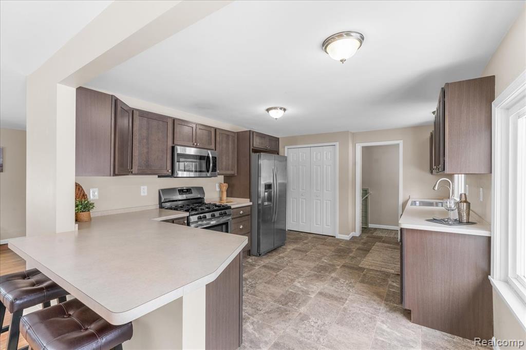 4666 Brighton Road Property Photo 23