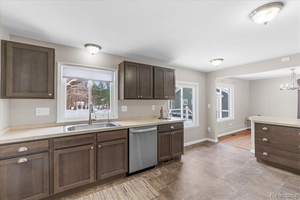 4666 Brighton Road Property Photo 25