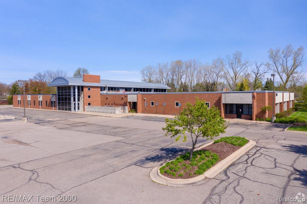 14111 Middlebelt Road Property Photo 1