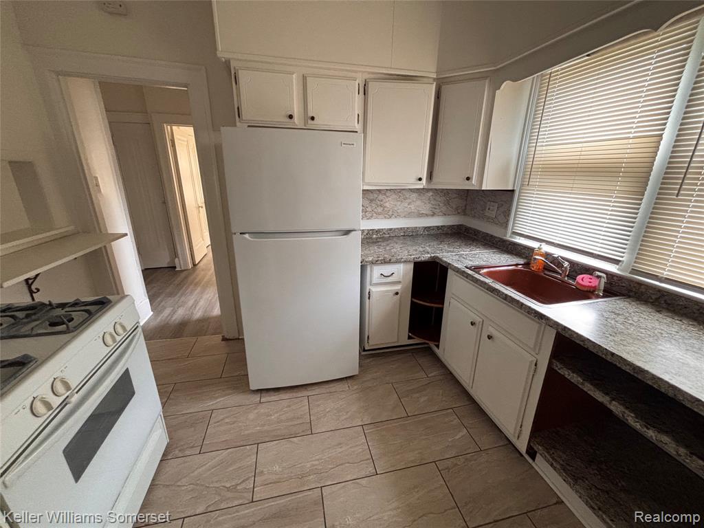 15771 Turner St Property Photo 4