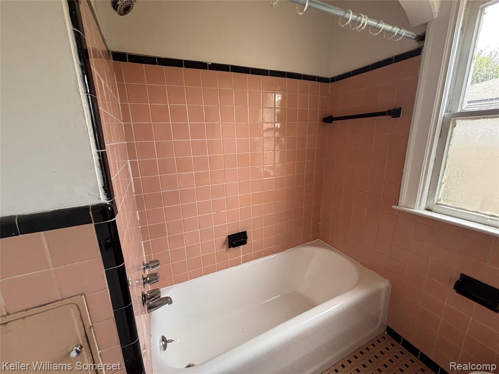 15771 Turner St Property Photo 7
