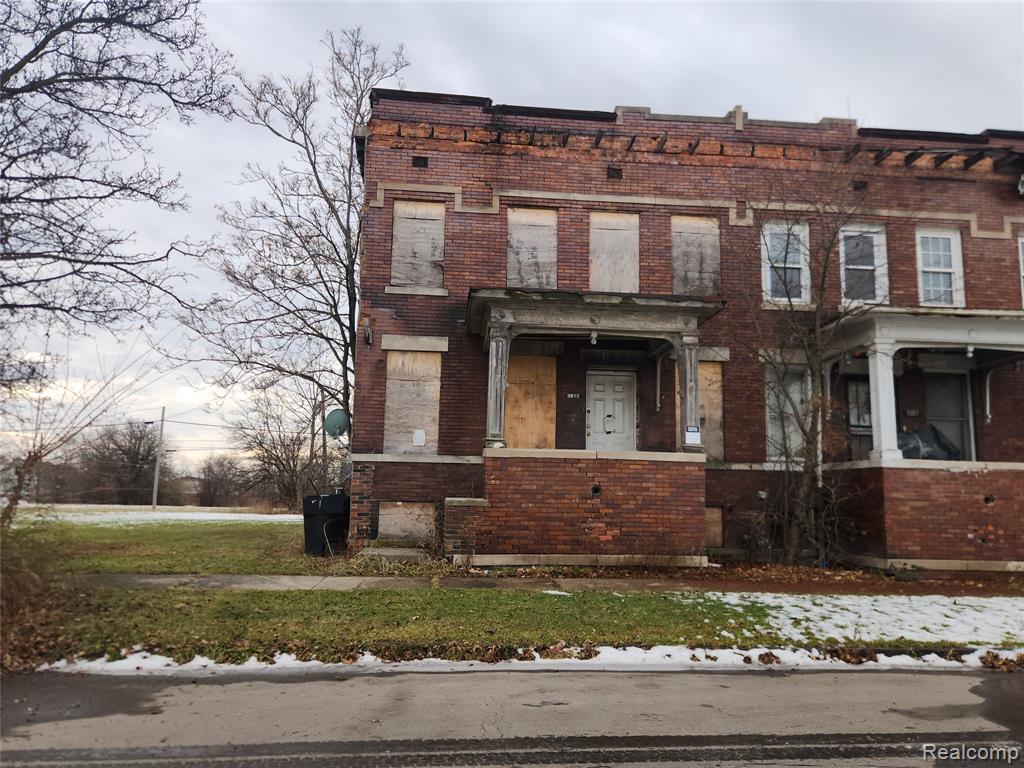 3095 17th Street Property Photo 1