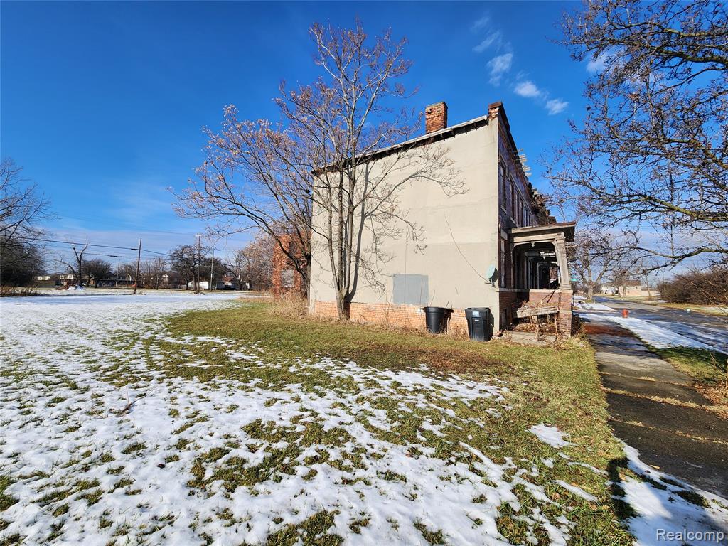 3095 17th Street Property Photo 3