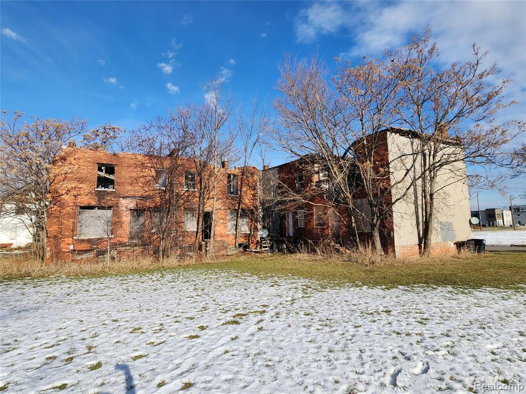 3095 17th Street Property Photo 4
