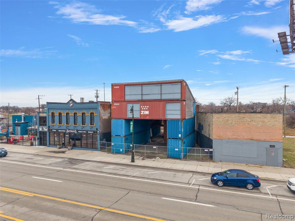 2426 Michigan Avenue Property Photo 7