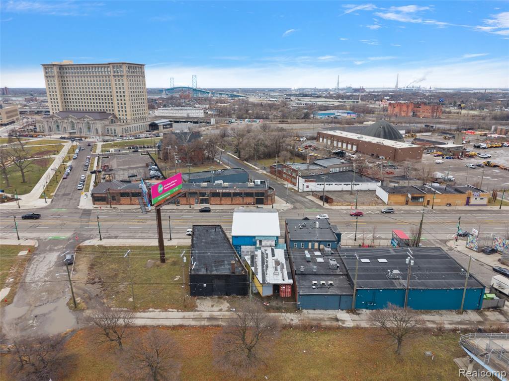 2426 Michigan Avenue Property Photo 22
