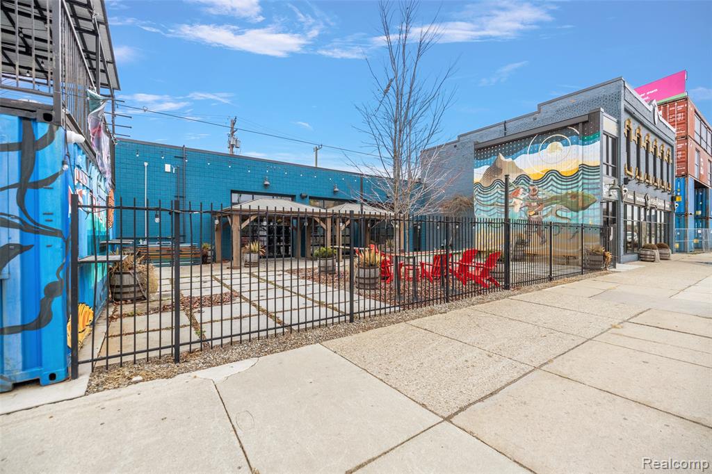 2426 Michigan Avenue Property Photo 33