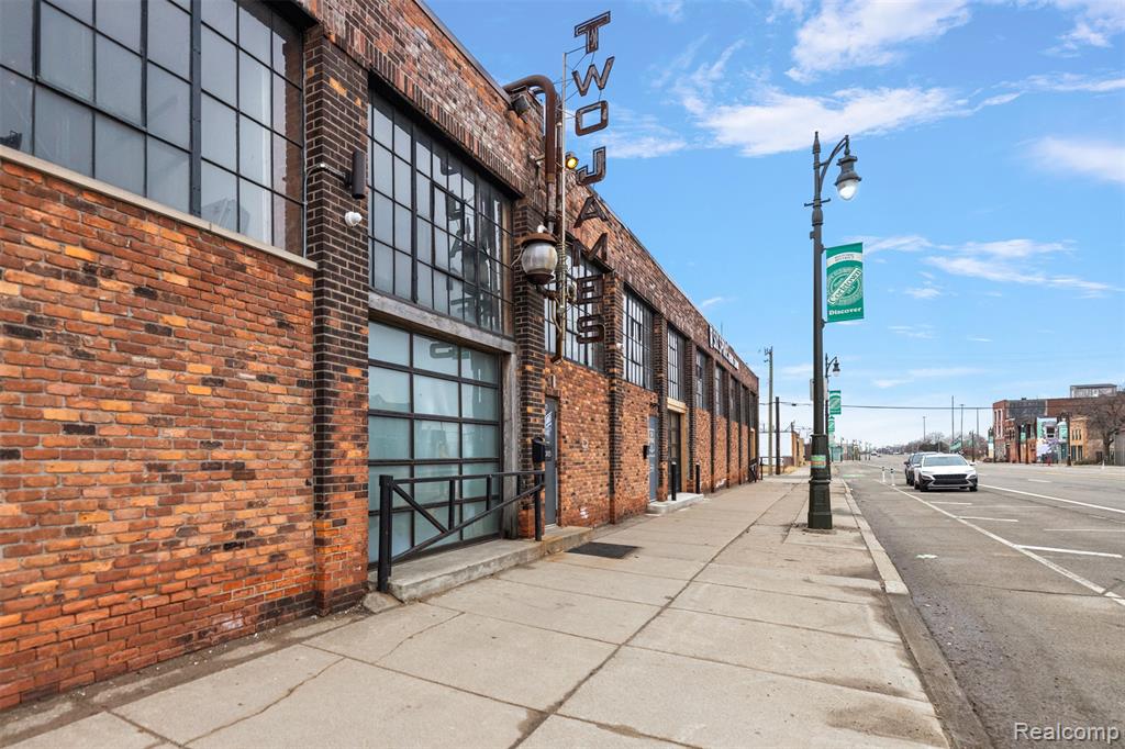 2426 Michigan Avenue Property Photo 37
