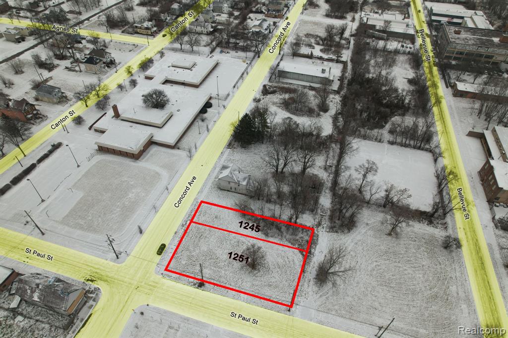 1251 Concord Street Property Photo 2