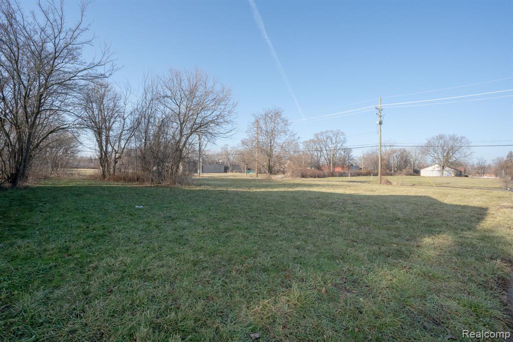 1251 Concord Street Property Photo 5
